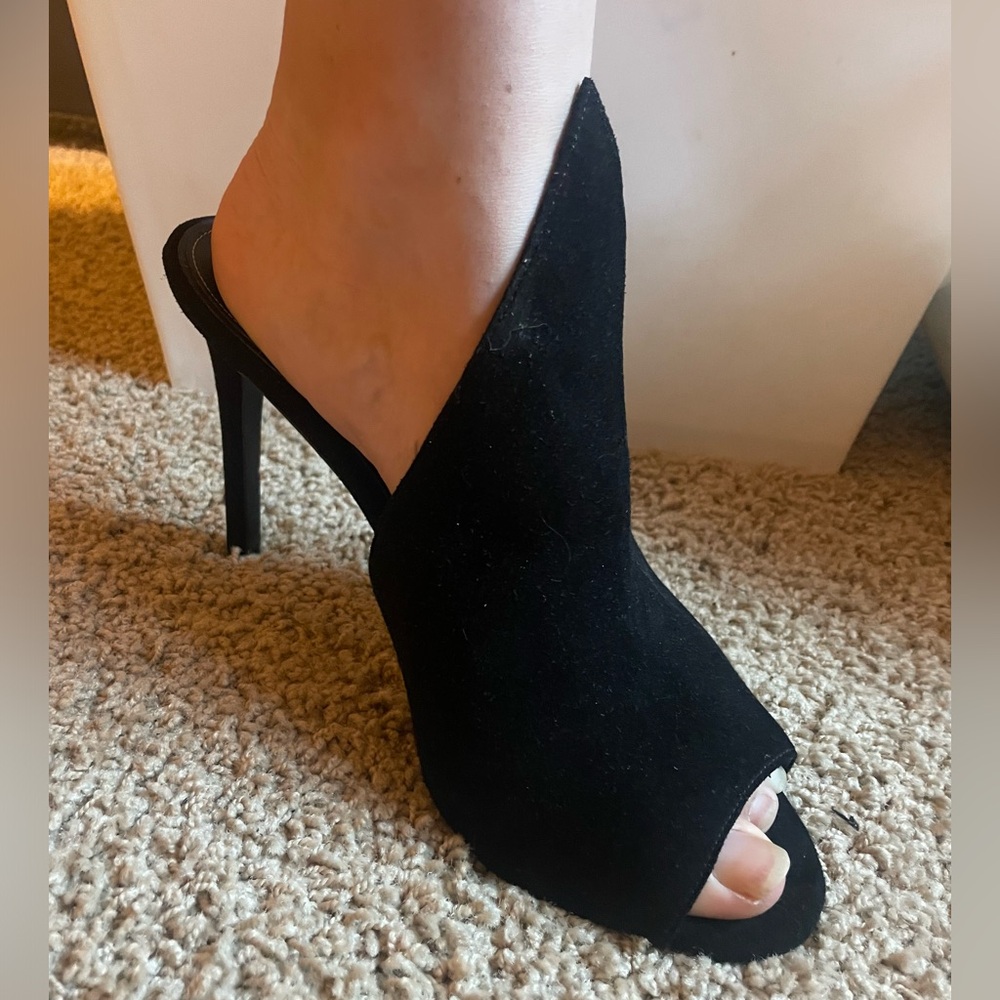 Women's Black Open-Toe Heels - Picture 10 of 12